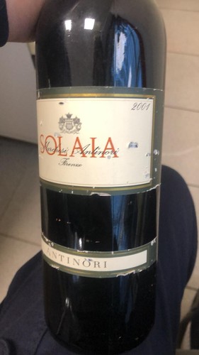 Bottiglia vino solaia - di,